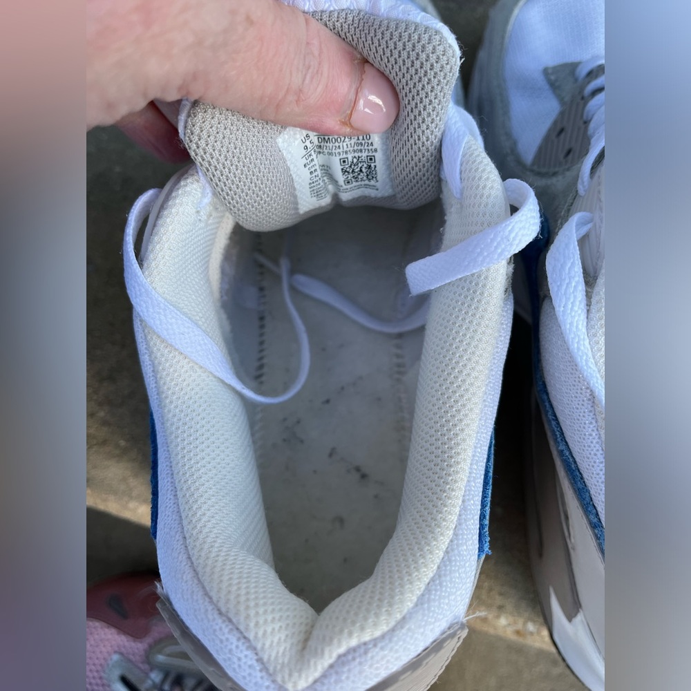 Nike Air Max 90 White and Gray and Blue Sneaker - Picture 9 of 9